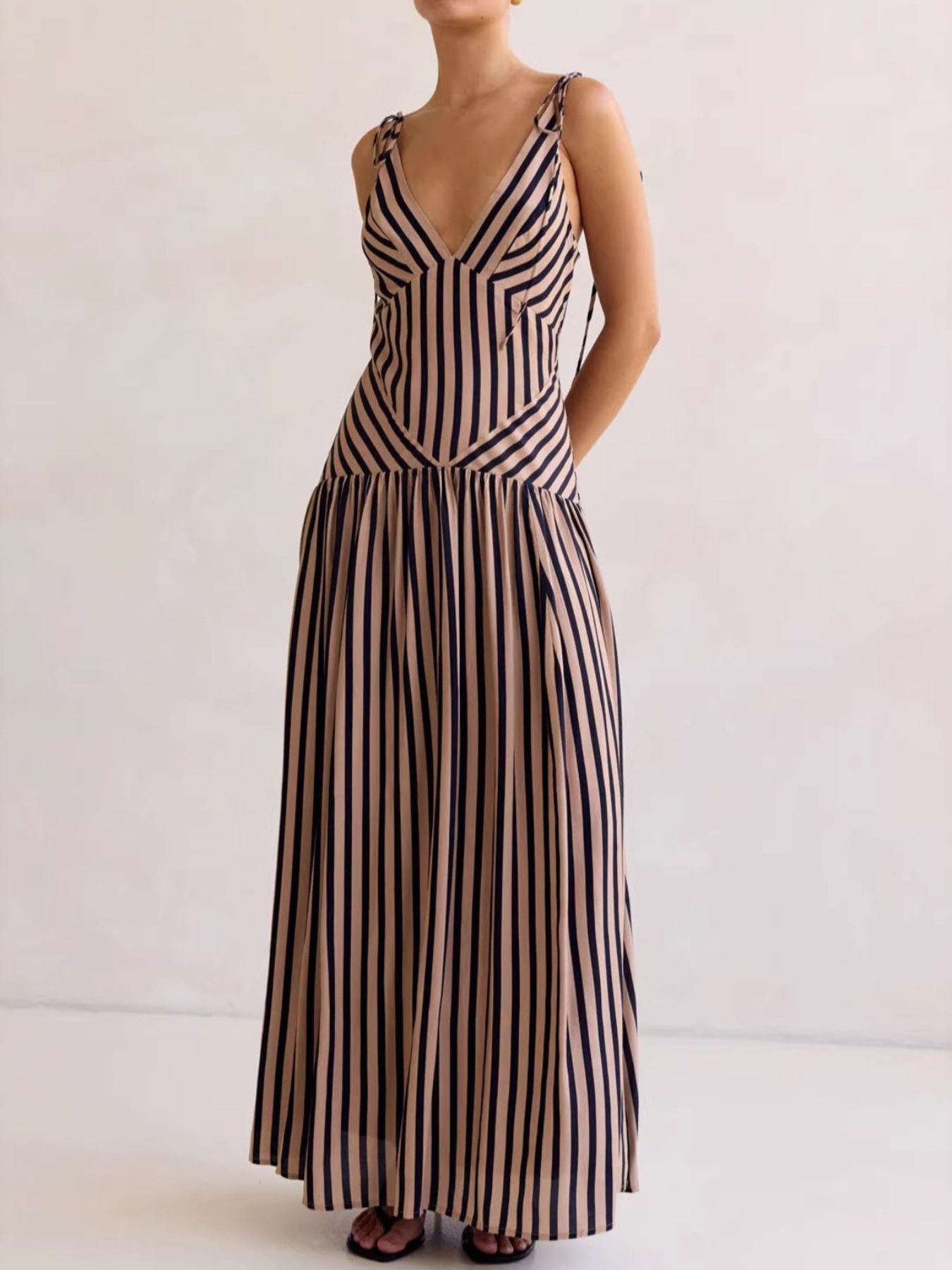 935cf4a3-5195-4e7f-a24e-8646ff6a5612-Max