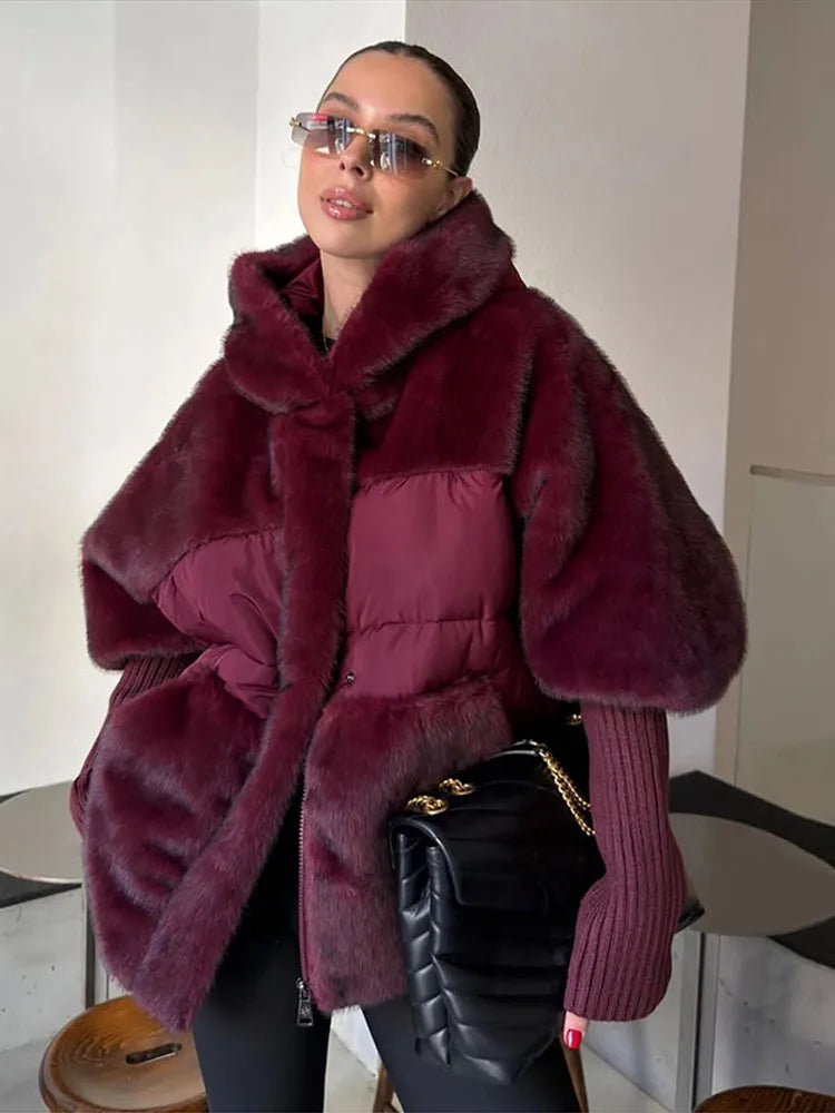 Piumino Luxury Ibrido con Dettagli in Eco-Pelliccia e Maniche a Palloncino