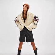 Cardigan Oversize in Maglia Grossa con Motivi Jacquard Etnici