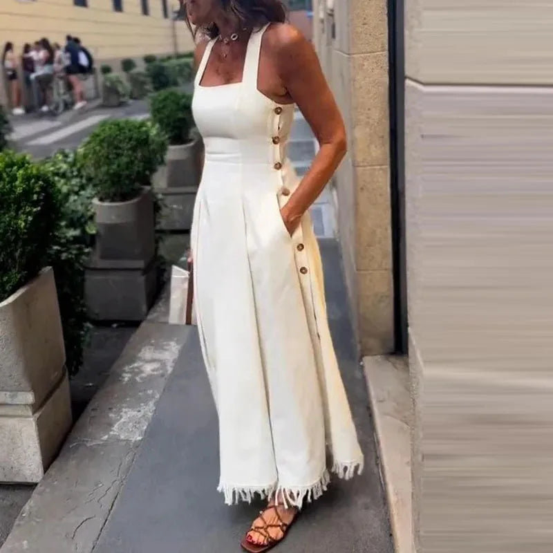 Vestito Lungo Elegante Senza Maniche — Abito Maxi con Scollo Quadrato e Frange